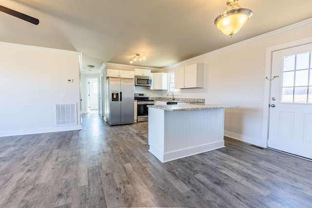 148 Airport Lake Rd, Mcminnville, TN 37110