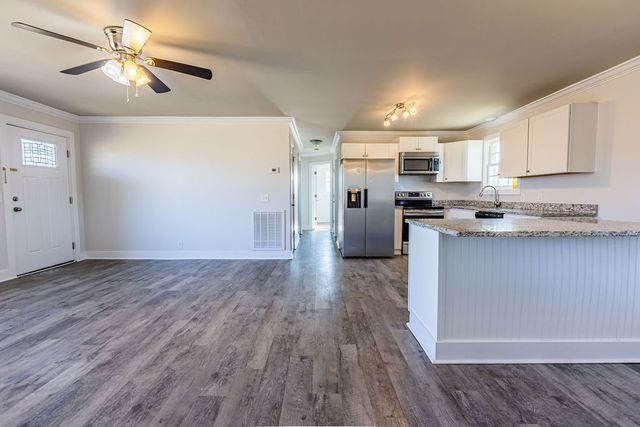 148 Airport Lake Rd, Mcminnville, TN 37110