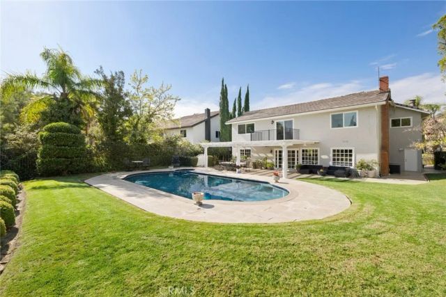 18938 Granada Circle, Porter Ranch, CA 91326