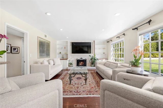 18938 Granada Circle, Porter Ranch, CA 91326