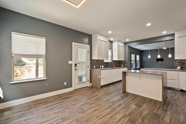 11416 Flushwing DR, Austin, TX 78754