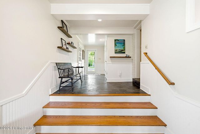 3910 Olympic Ave, Louisville, KY 40207