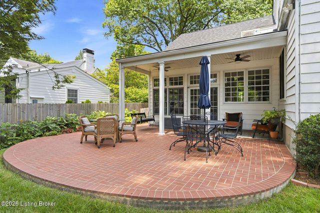 3910 Olympic Ave, Louisville, KY 40207
