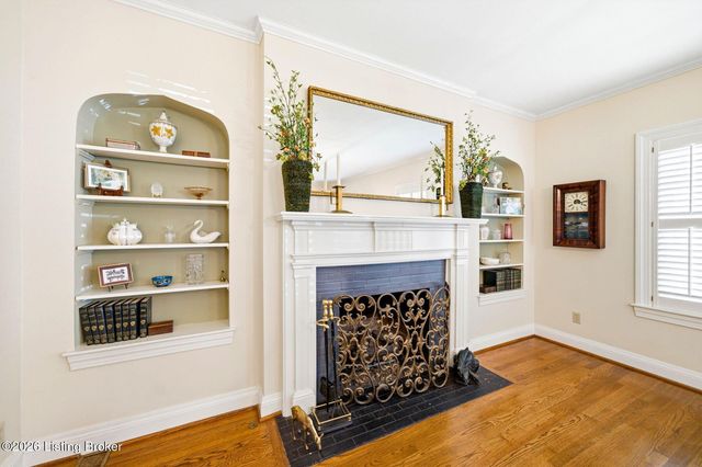 3910 Olympic Ave, Louisville, KY 40207