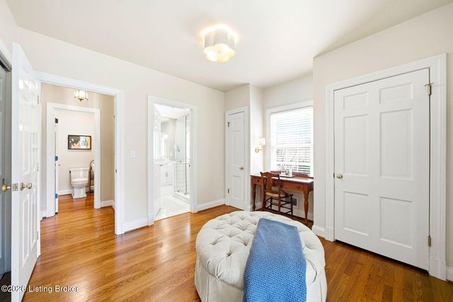 3910 Olympic Ave, Louisville, KY 40207