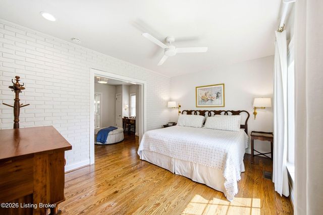 3910 Olympic Ave, Louisville, KY 40207