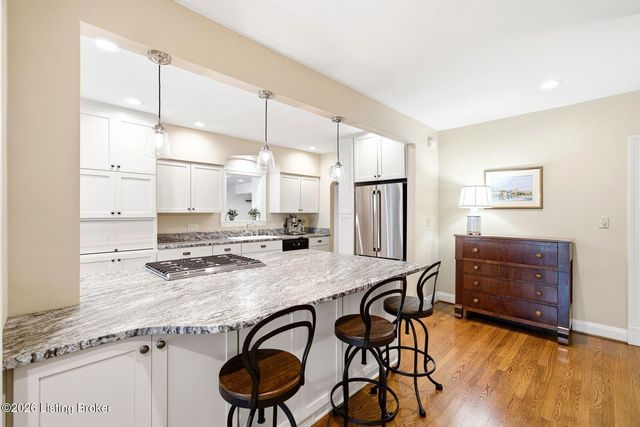 3910 Olympic Ave, Louisville, KY 40207