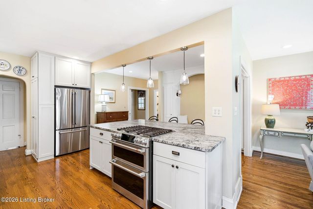 3910 Olympic Ave, Louisville, KY 40207