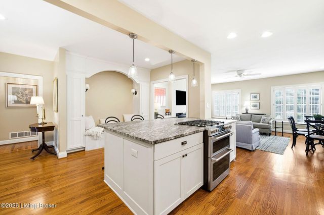 3910 Olympic Ave, Louisville, KY 40207