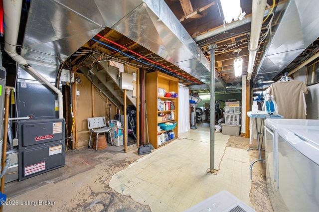 3910 Olympic Ave, Louisville, KY 40207