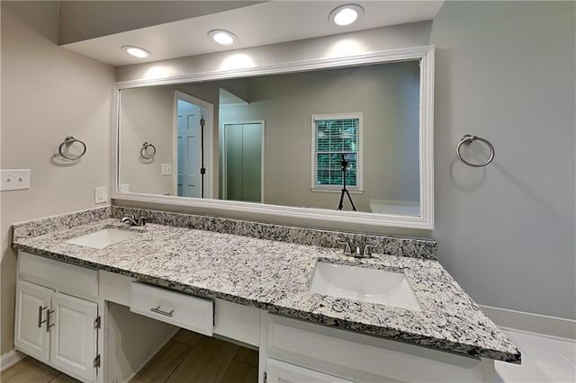 1302 Milstead Trace NE, Marietta, GA 30066