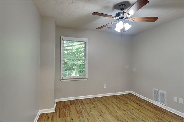 1302 Milstead Trace NE, Marietta, GA 30066