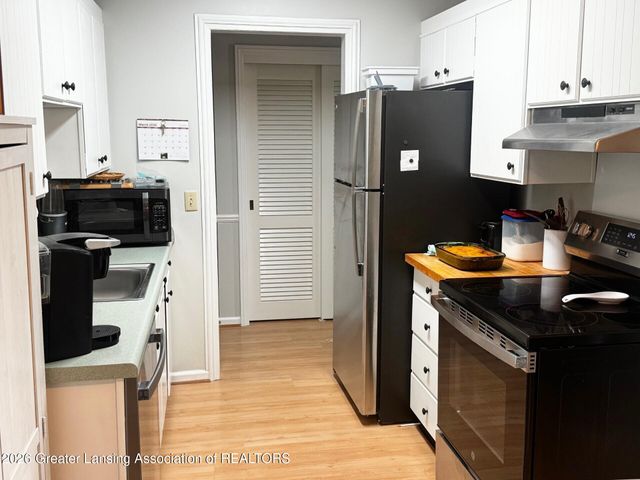 1740 Wellington Road 207, Lansing, MI 48910