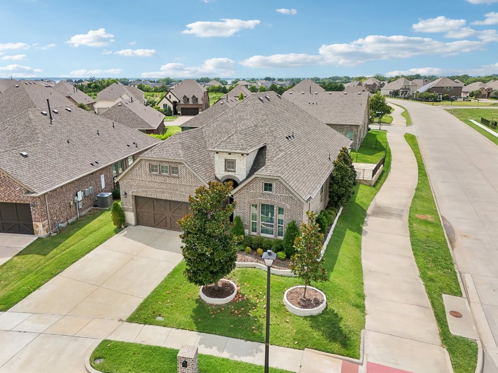 600 Race Drive, Heath, TX 75032