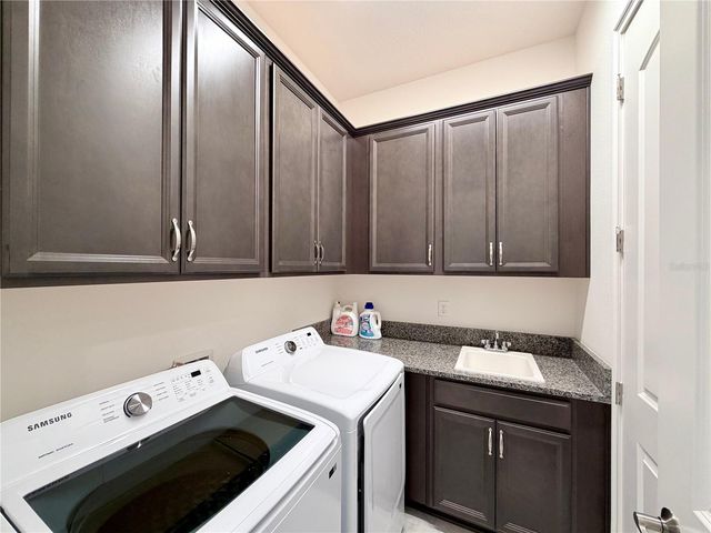 13202 WINTERTON LANE, Orlando, FL 32832