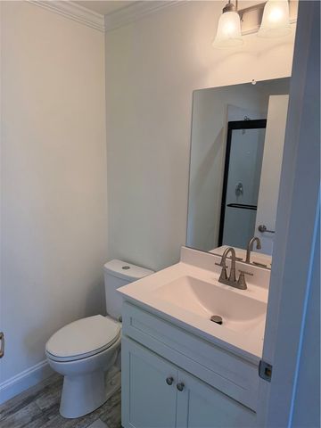 540 E South 5th Street, Seneca, SC 29678