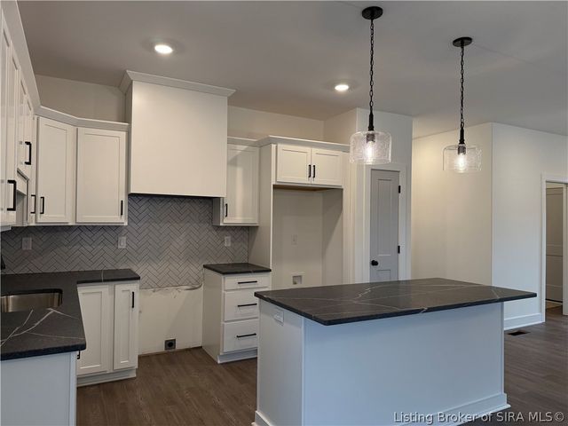 4640 Red Tail Ridge 213, Jeffersonville, IN 47130