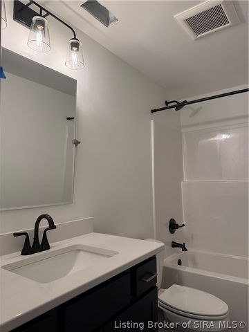 4640 Red Tail Ridge 213, Jeffersonville, IN 47130