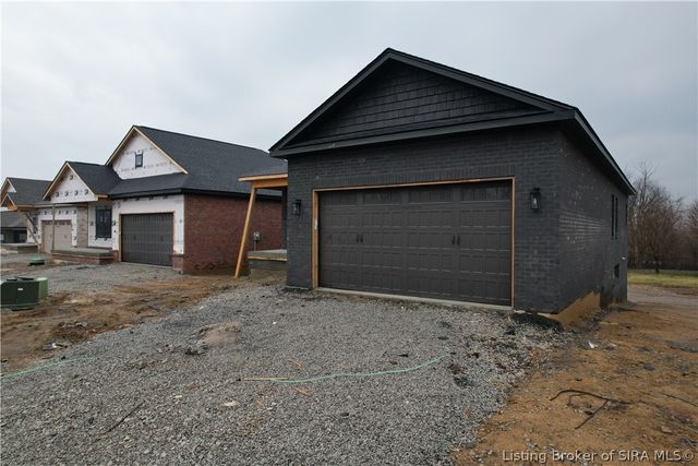 4640 Red Tail Ridge 213, Jeffersonville, IN 47130