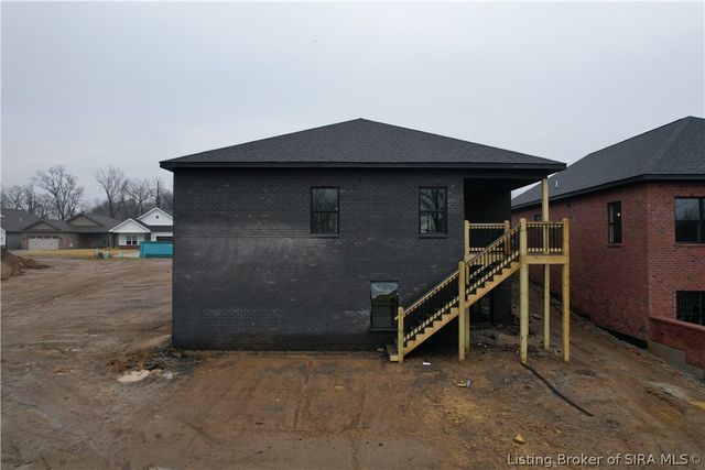 4640 Red Tail Ridge 213, Jeffersonville, IN 47130