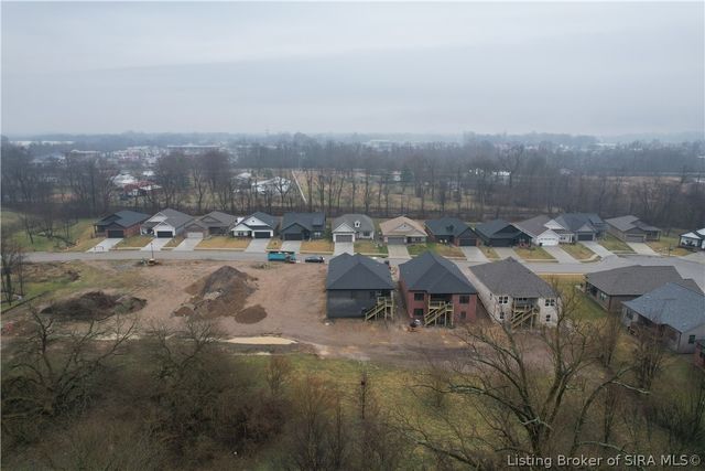 4640 Red Tail Ridge 213, Jeffersonville, IN 47130