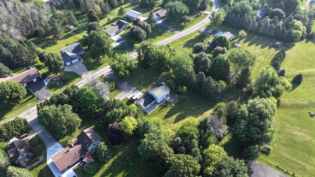 W9355 COUNTRY COVE LANE, Hortonville, WI 54944