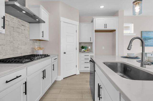 845 Hopewell Drive, Charleston, SC 29492