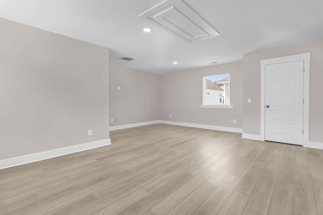 845 Hopewell Drive, Charleston, SC 29492