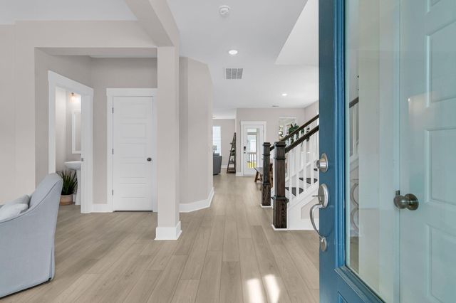 845 Hopewell Drive, Charleston, SC 29492