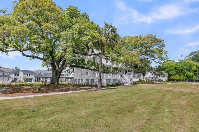 845 Hopewell Drive, Charleston, SC 29492