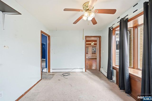 33 Setting Sun Trail, West Milford, NJ 07480