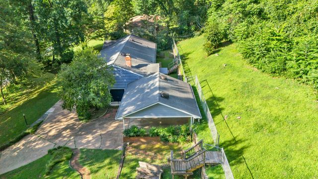3639 Woodmont Drive, Chattanooga, TN 37415