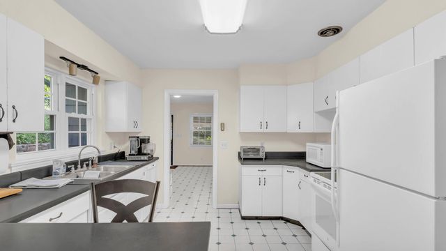 3639 Woodmont Drive, Chattanooga, TN 37415