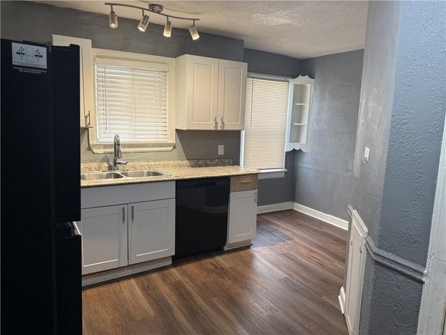 4245 Paseo Boulevard, Kansas City, MO 64110