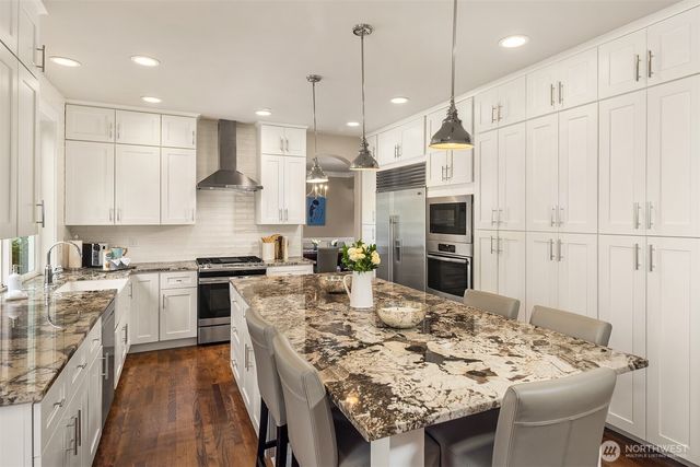 8042 243rd Place NE, Redmond, WA 98053