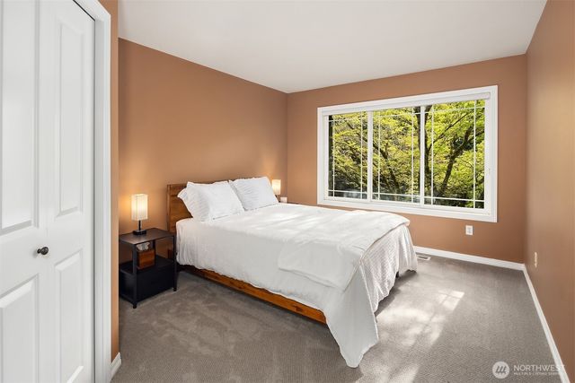 8042 243rd Place NE, Redmond, WA 98053