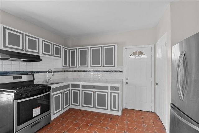 668 PALISADE AVE, Jc, Heights, NJ 07307