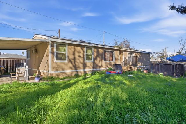 601 S Phillips Street, Hanford, CA 93230