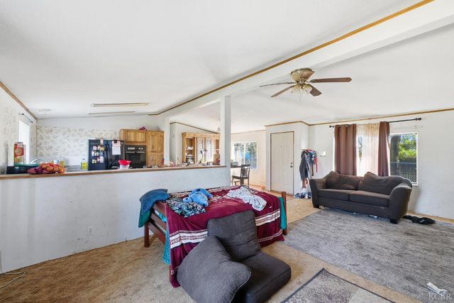 601 S Phillips Street, Hanford, CA 93230