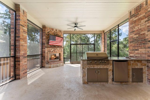 3565 Falcon Way, Conroe, TX 77304