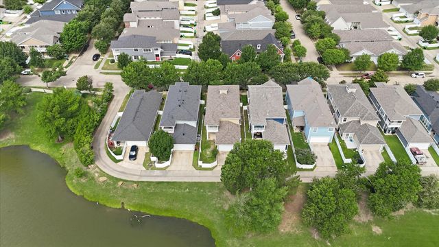 1418 Sea Pines Drive, Savannah, TX 76227