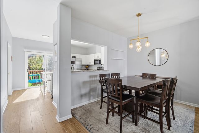 1103 N Claremont Drive, Palatine, IL 60067