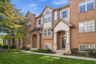 1103 N Claremont Drive, Palatine, IL 60067