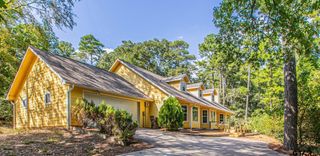 250 Autumn Wood Trail, Holly Lake Ranch, TX 75765