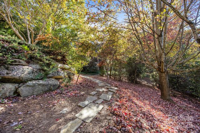 47 Cedar Hill Drive, Asheville, NC 28803