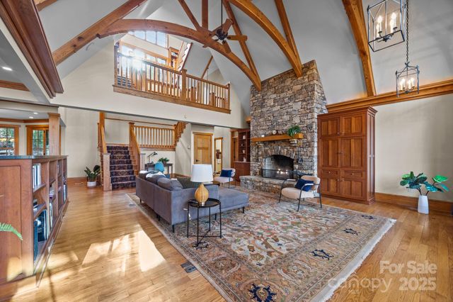 47 Cedar Hill Drive, Asheville, NC 28803