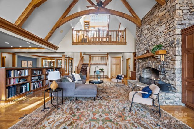 47 Cedar Hill Drive, Asheville, NC 28803