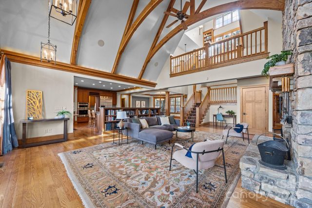 47 Cedar Hill Drive, Asheville, NC 28803