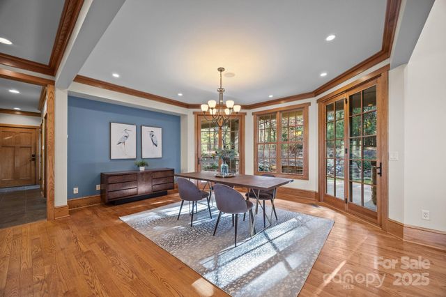 47 Cedar Hill Drive, Asheville, NC 28803