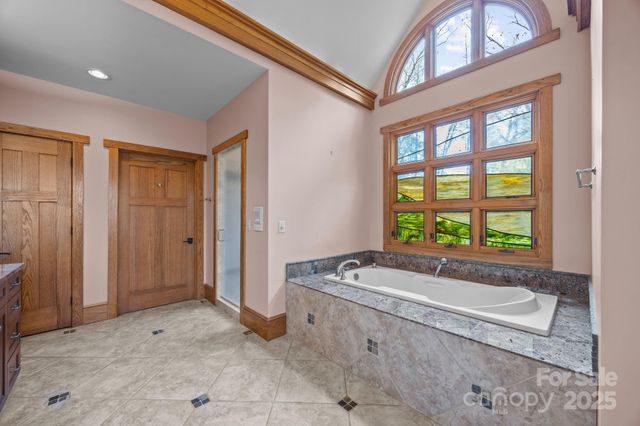 47 Cedar Hill Drive, Asheville, NC 28803